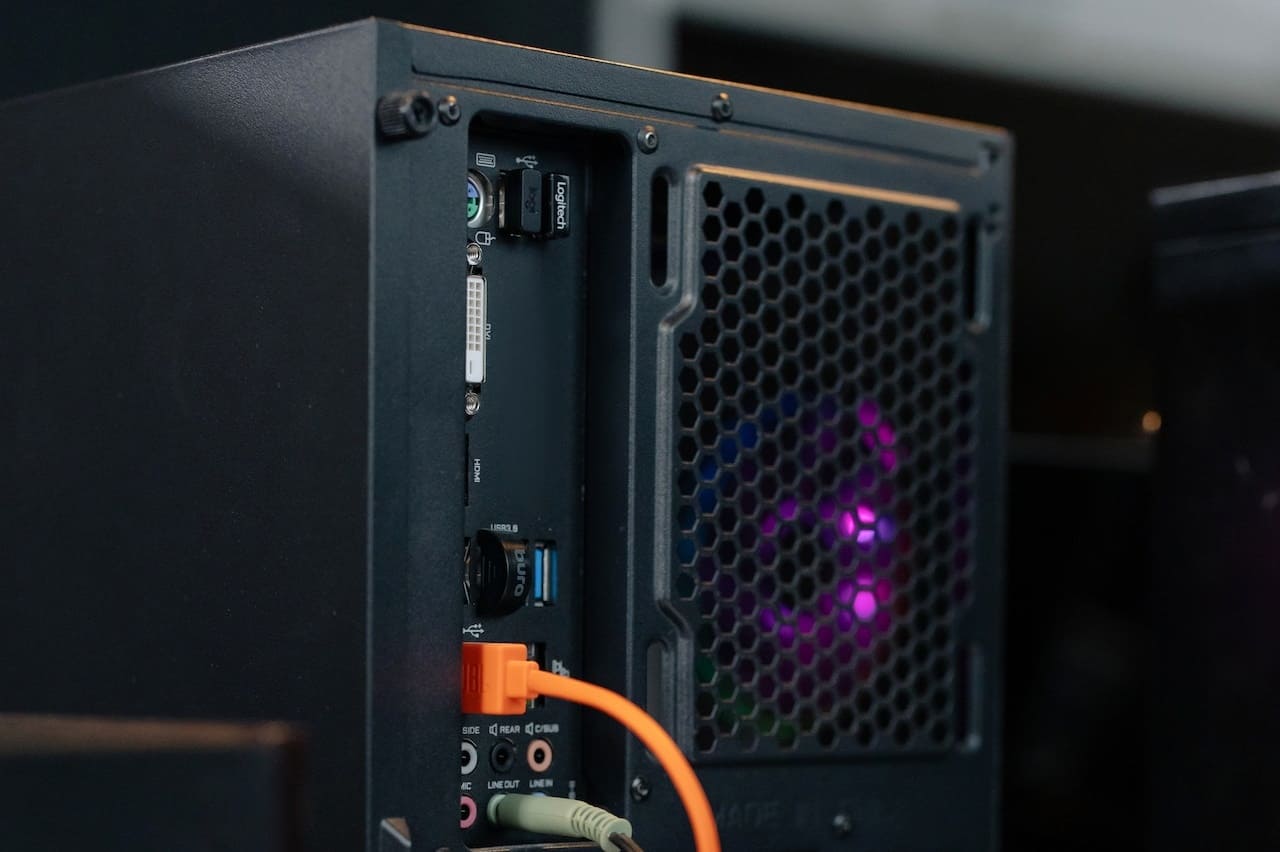 Fuente Mini ATX Slim